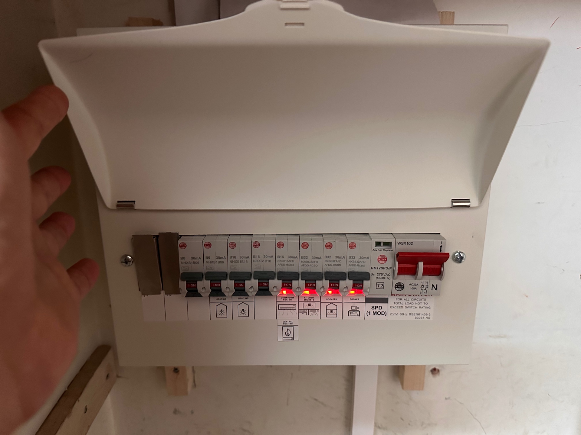18th Edition consumer unit upgrade and fuse box replacement in a North London home — photo 2