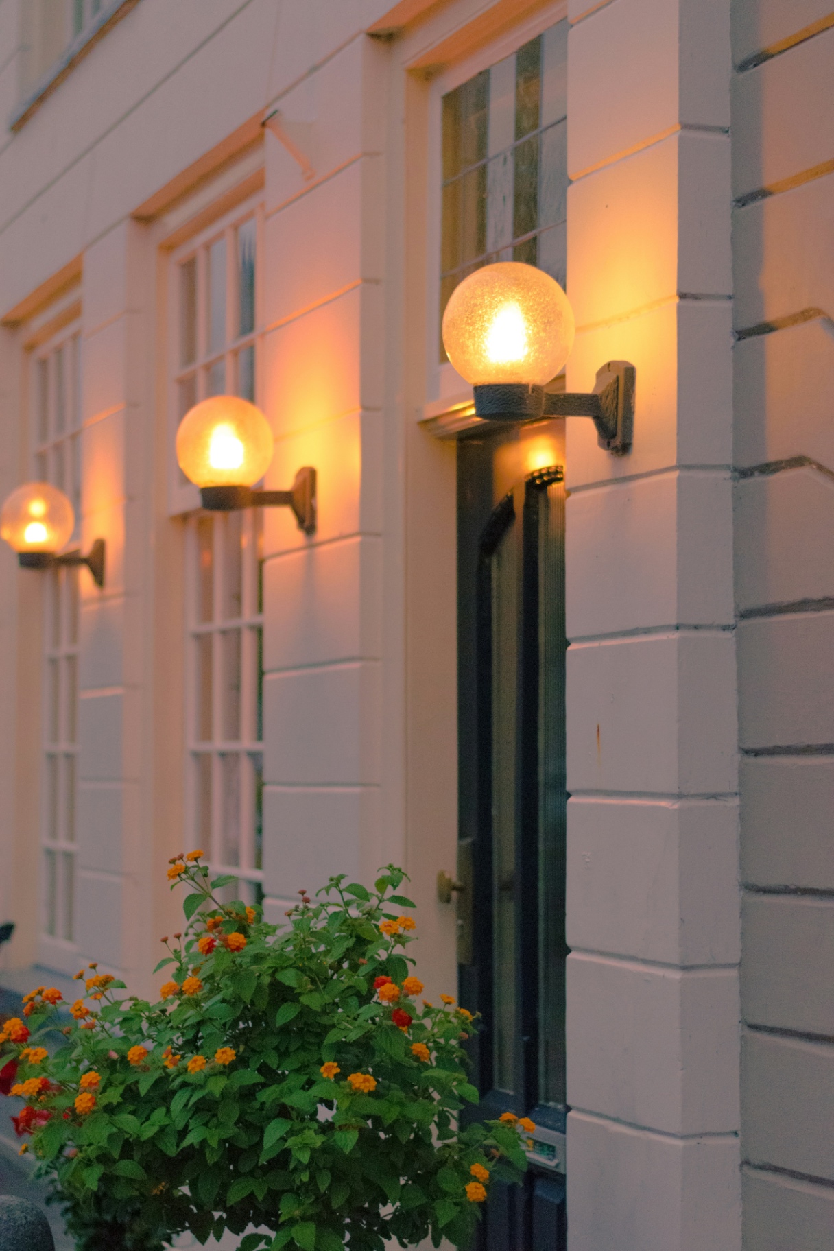 Indoor & Outdoor Lighting